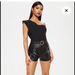Pretty Little Thing black bodysuit one shoulder 4